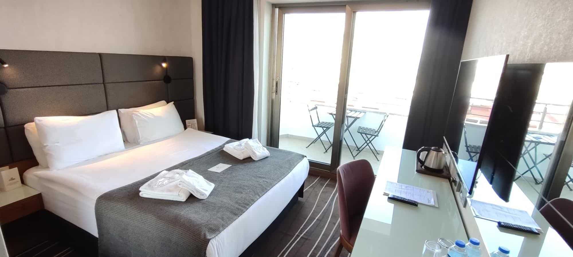 Cihngir Hotel is 3 stars hotel 10 minutes walking to Taksim Squre nd metro station
