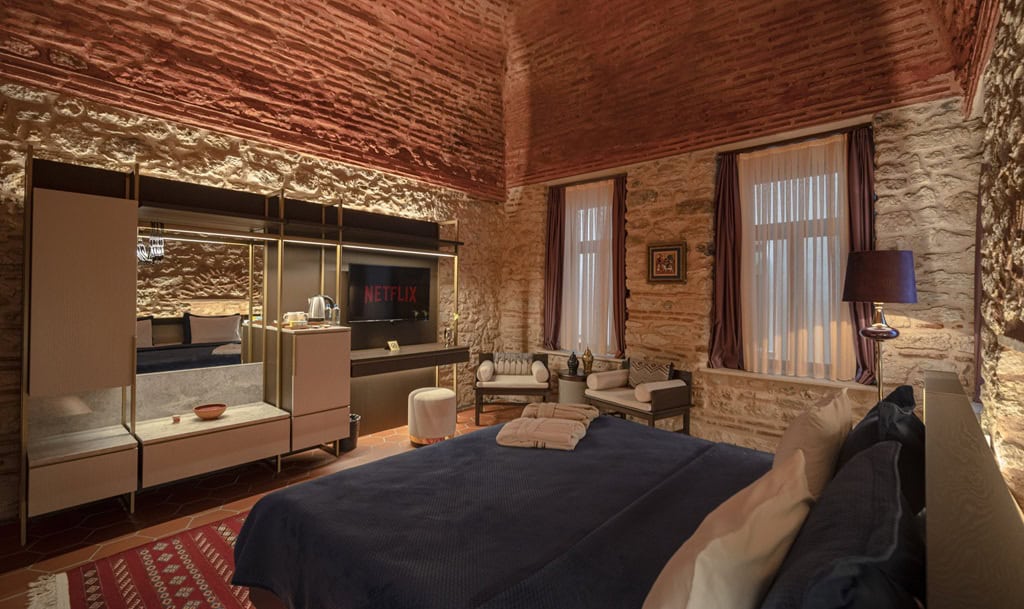 Han 1772 Hotel has restored historical and exceptionl spacious rooms