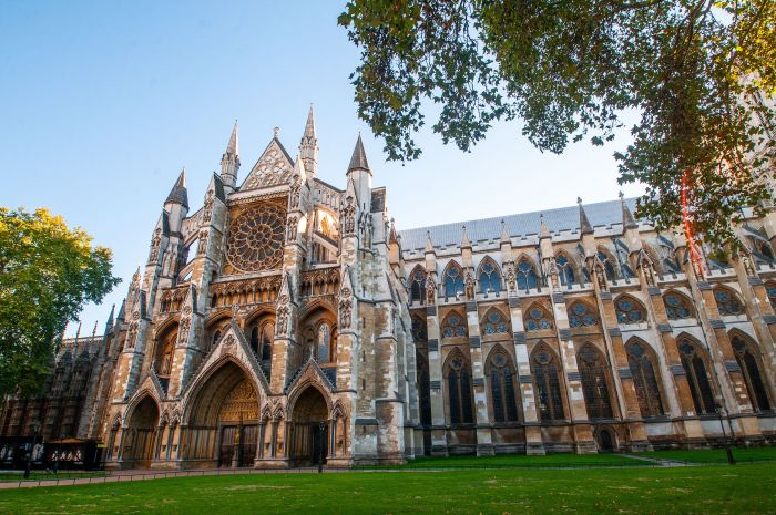 The visitor entrance of Westminster Abbey in London, where guided groups are admitted