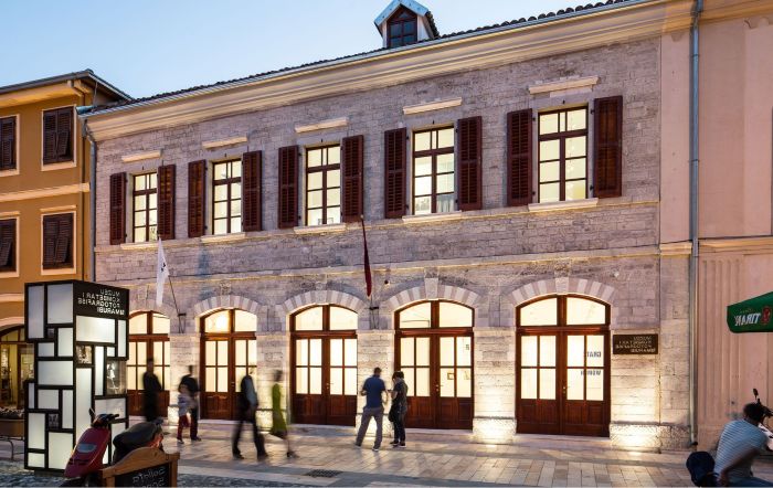 Pedonale pedestrian street and Marubi Museum in Shkodër on a private walking tour